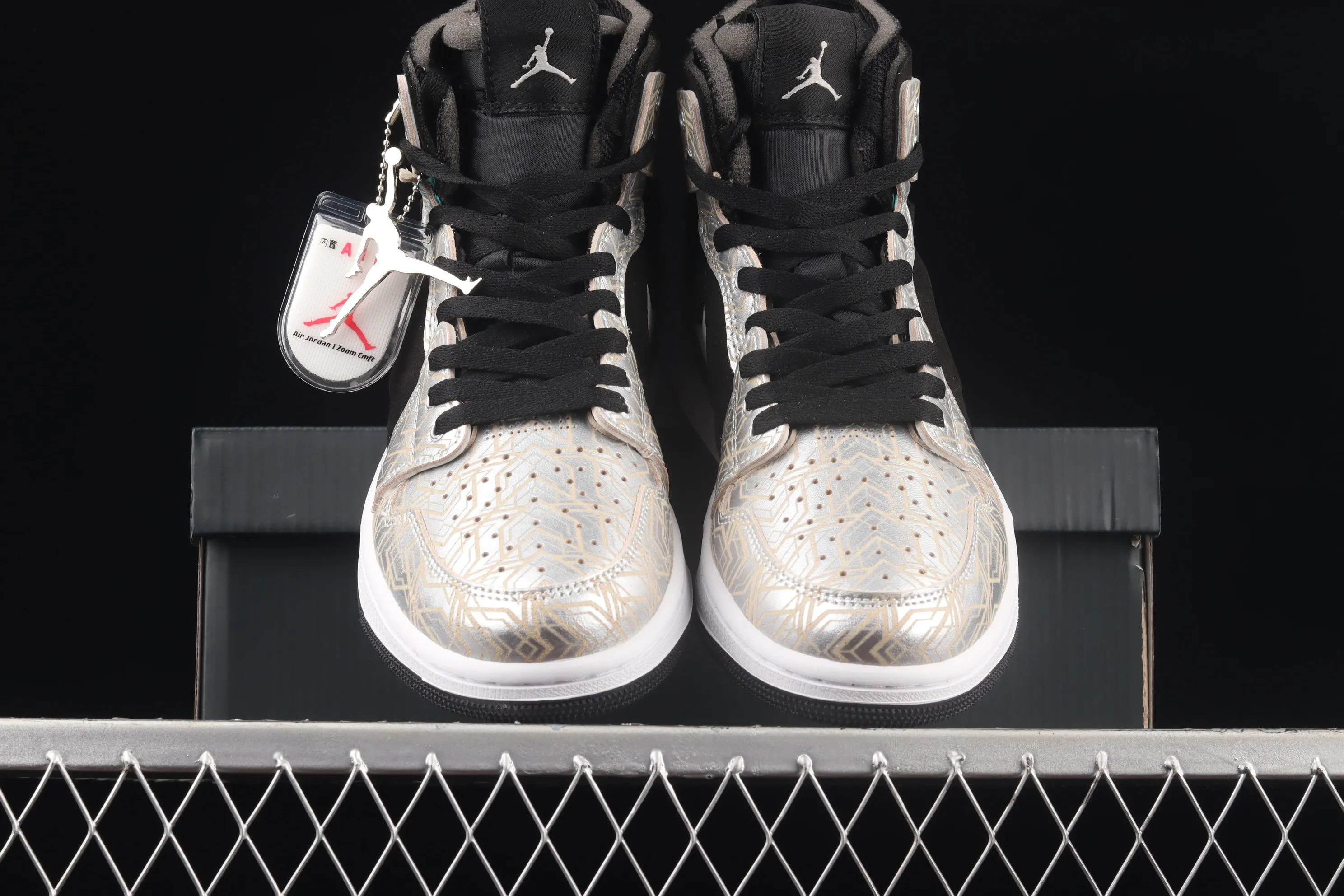 All Categories Air Jordan Jordan Series Basketball Shoes Air Jordan 1 High Air Jordan 1 Zoom CMFT AJ1 Joe 1 Black Gold White Swoosh Basketball Shoes DQ0659-800